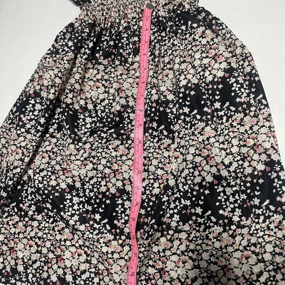 Black and pink floral dress with a boho touch #floraldress size XL does have a s - Picture 5 of 6